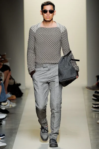 Look 17